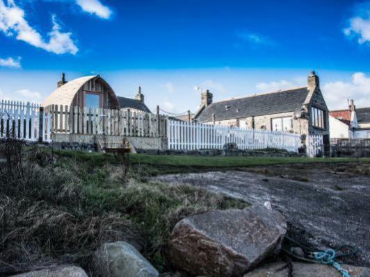 Pew With A View - Seafront Cottages Sandhaven Exterior photo